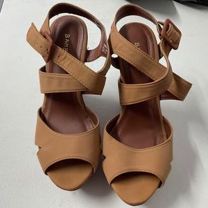 Bamboo brown wedge sandals